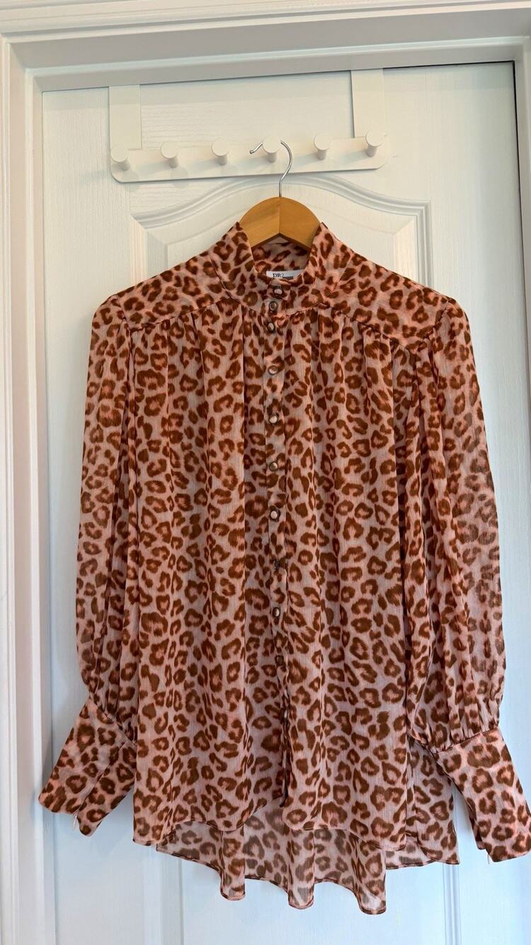 DR2 Womens M Leopard Animal Print Chiffon Sheer High Neck Button Blouse Top